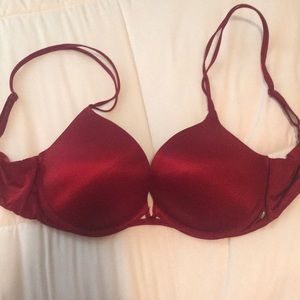 Victoria’s Secret very sexy push up bra